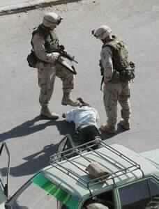 تائها ما بينَ .. بين